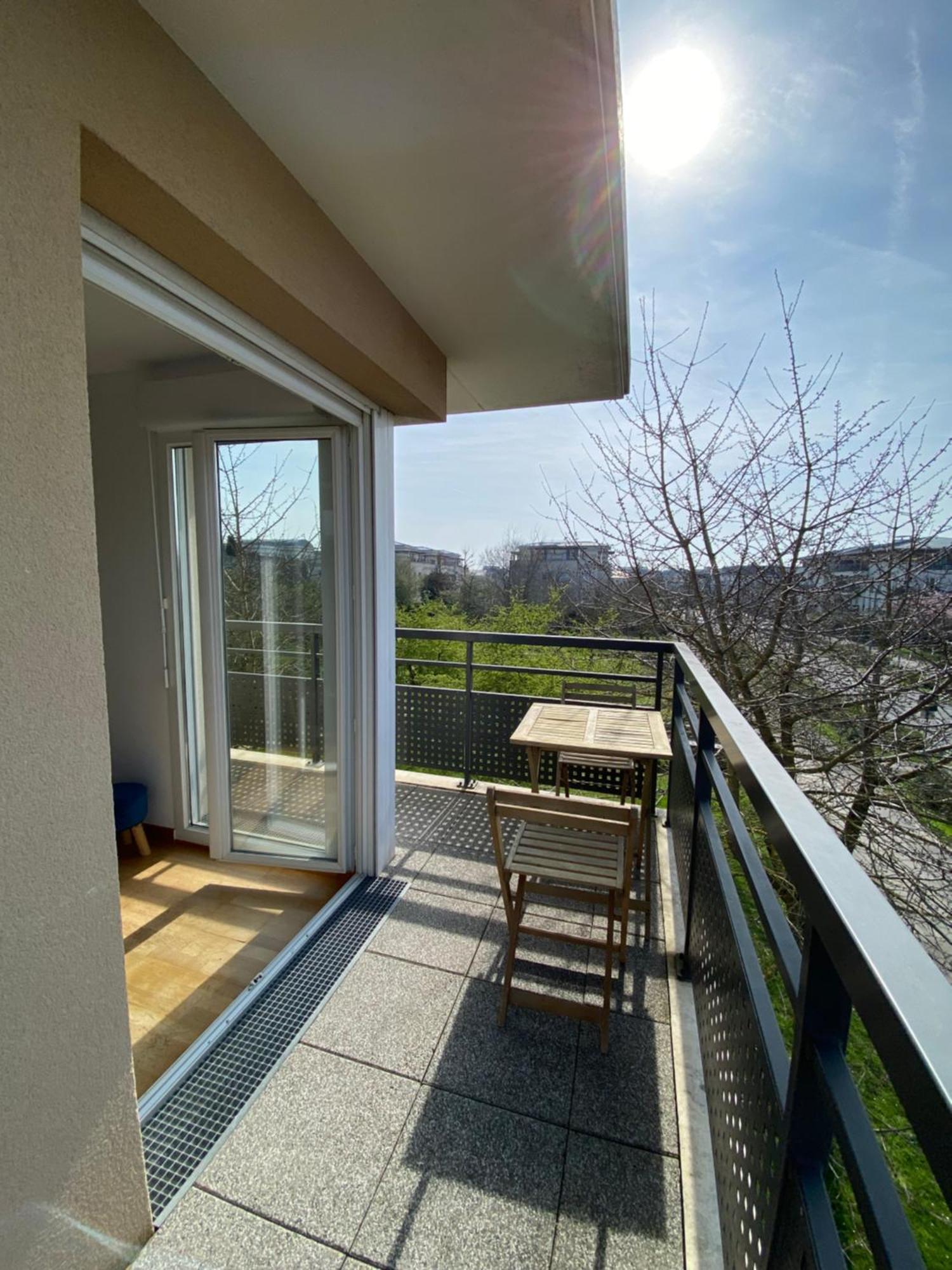 Charmant Appartement 3 Pieces Proche Rer & Disney Montévrain Exterior foto